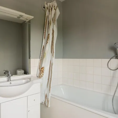 Appartement Nice In Normandy With Balcony